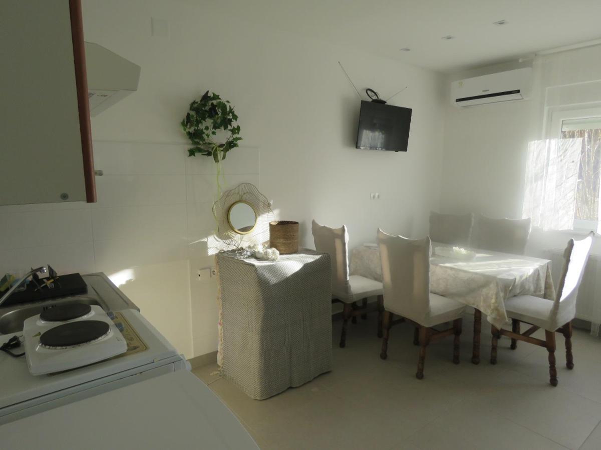 Sani Apartments Sveti Kriz Zacretje ภายนอก รูปภาพ